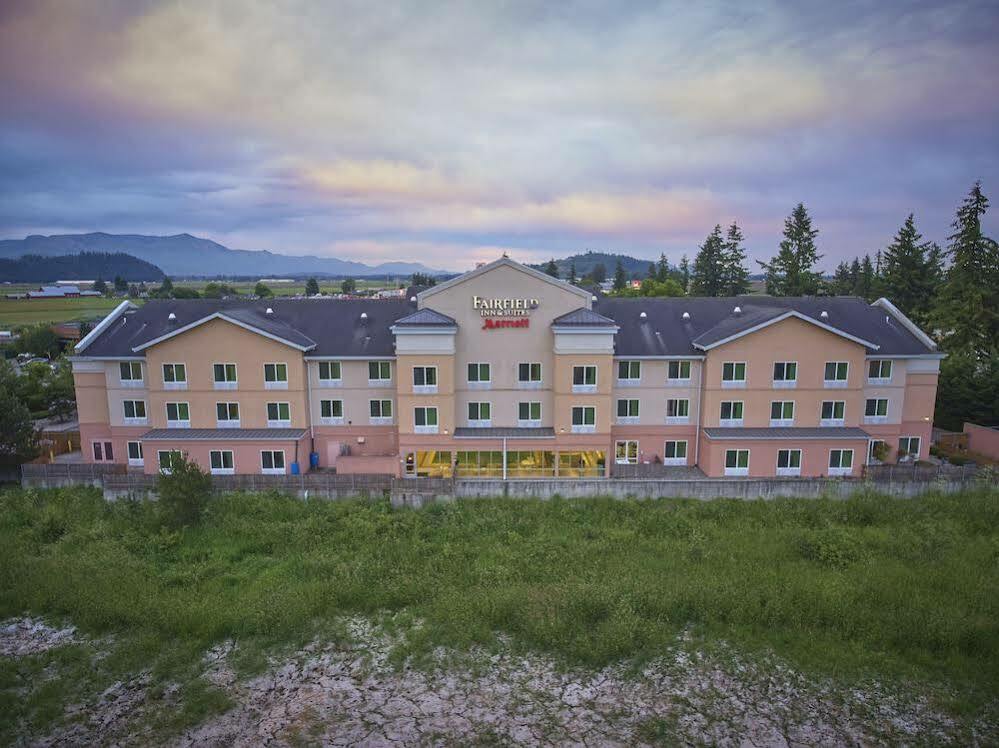 Fairfield Inn & Suites Burlington Exterior foto